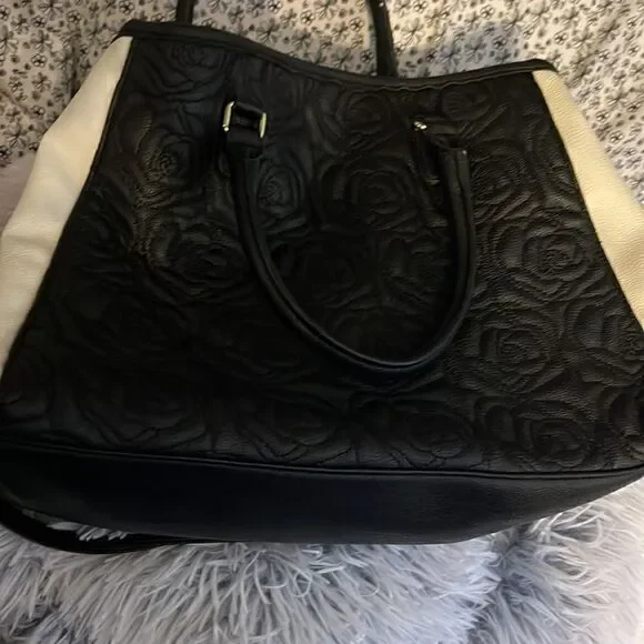 Y2K vintage betsey johnson black quilted roses bow crossbody/satchel/purse bag - Picture 5 of 10